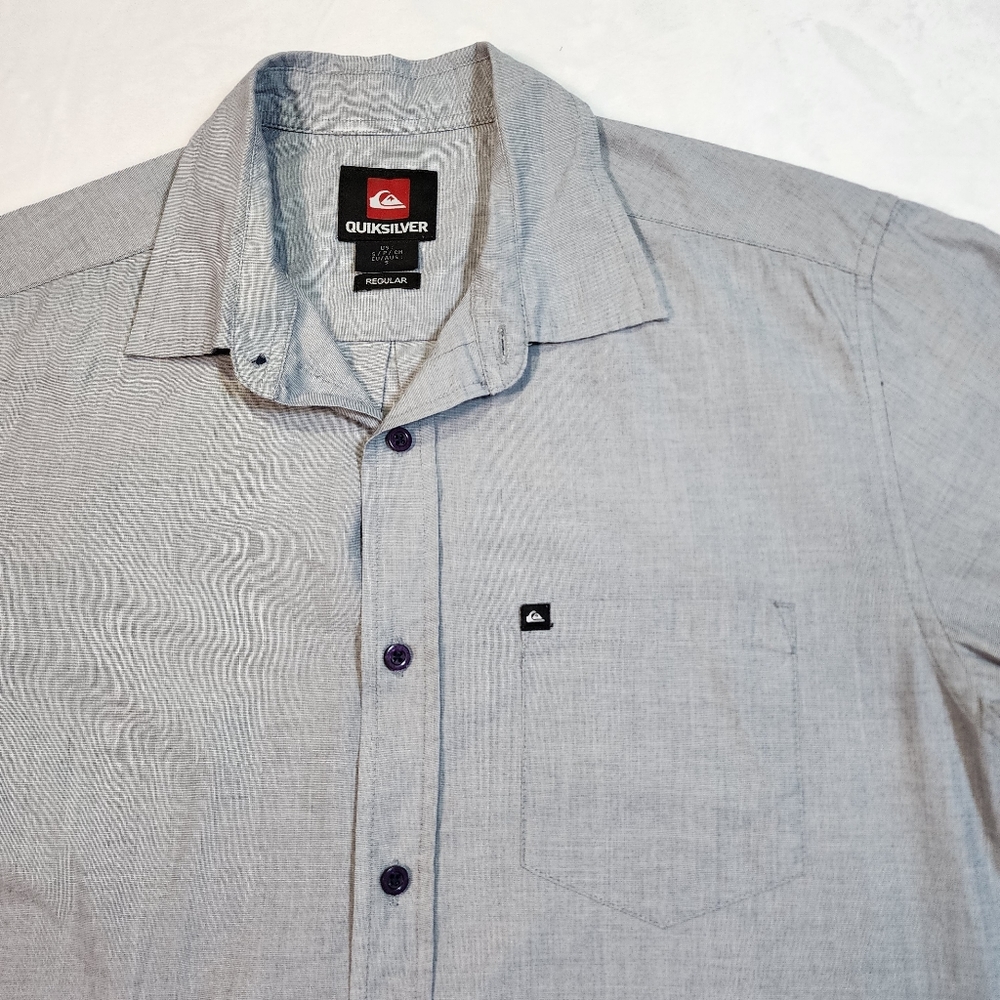 Quiksilver Gray Button Down Shirt Short Sleeve Casual Size Small - Picture 7 of 11